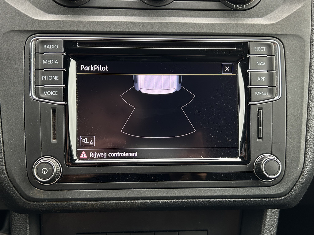 Volkswagen Caddy 2.0 TDI 123 PK 4x4 / 4-Motion / 6-BAK / 1e EIGENAAR / ACHTERKLEP / BOTT INRICHTING / TREKHAAK / AIRCO / CRUISE / NAVI / APPELE CARPLAY 16