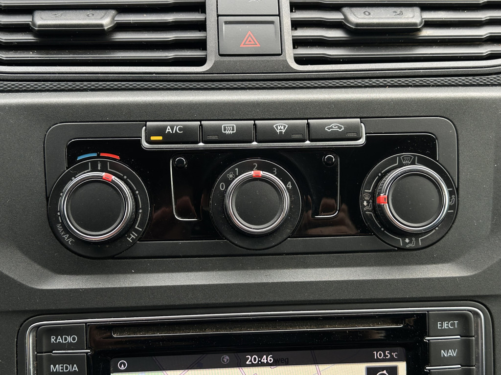 Volkswagen Caddy 2.0 TDI 123 PK 4x4 / 4-Motion / 6-BAK / 1e EIGENAAR / ACHTERKLEP / BOTT INRICHTING / TREKHAAK / AIRCO / CRUISE / NAVI / APPELE CARPLAY 17