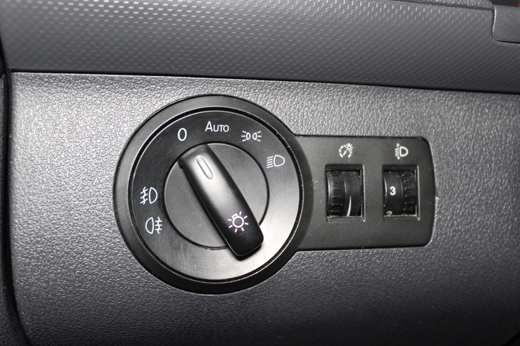 Volkswagen Caddy 2.0 TDI 140PK DSG 4MOTION | GTI Stoelen 13