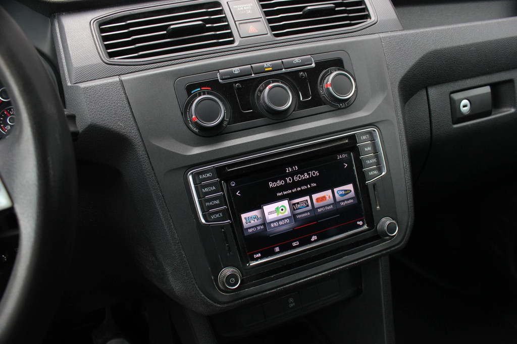 Volkswagen Caddy 2.0 TDI 185PK L1H1 BMT Comfortline / NAP / NAVIGATIE / PDC / BLACK EDITION / 194DKM / SCHROEFSET 15