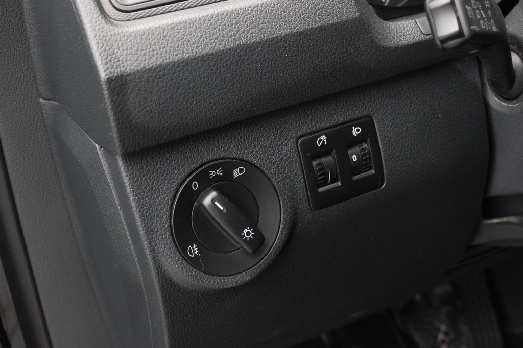 Volkswagen Caddy 2.0 TDI 185PK L1H1 BMT Comfortline / NAP / NAVIGATIE / PDC / BLACK EDITION / 194DKM / SCHROEFSET 18