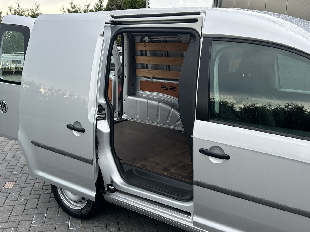 Volkswagen Caddy 2.0 TDI / L1H1 / 1e EIG. / AIRCO / NAVI / BLUETOOTH / TREKHAAK 8