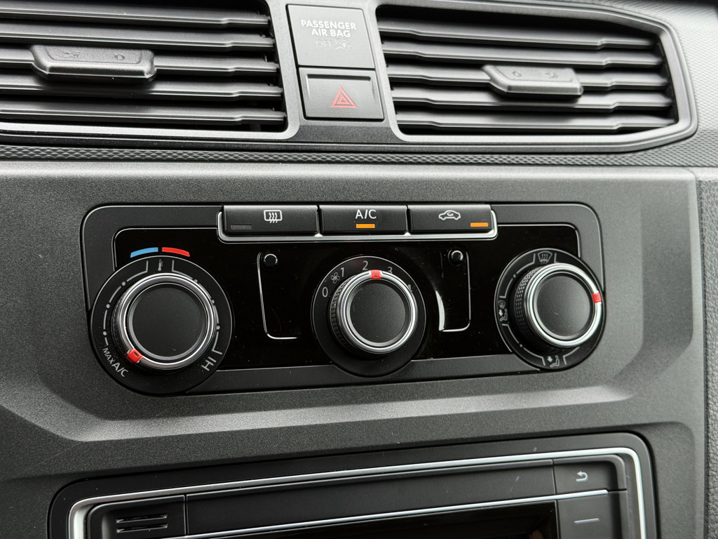 Volkswagen Caddy 2.0 TDI / L1H1 / 1e EIG. / AIRCO / TREKHAAK / IMPERIAAL / ORIG. NL 12