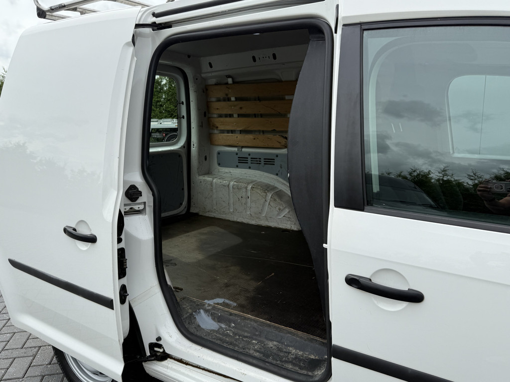 Volkswagen Caddy 2.0 TDI / L1H1 / 1e EIG. / AIRCO / TREKHAAK / IMPERIAAL / ORIG. NL 8