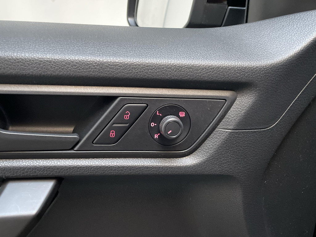 Volkswagen Caddy 2.0 TDI L1H1 Exclusive Edition Xenon Navigatie Parkeersensoren DAB+ App-Connect 16