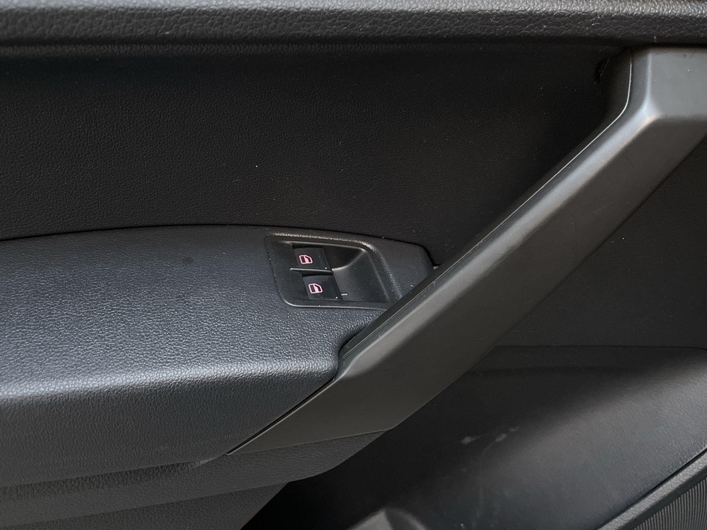 Volkswagen Caddy 2.0 TDI L1H1 Exclusive Edition Xenon Navigatie Parkeersensoren DAB+ App-Connect 17