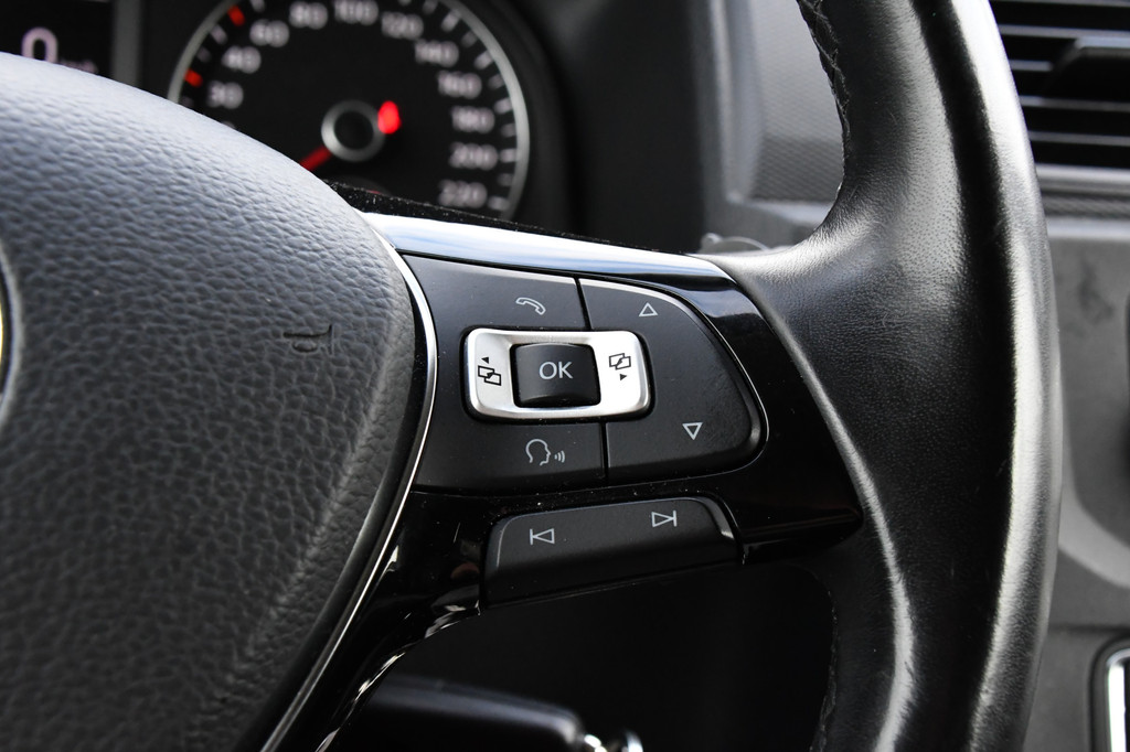 Volkswagen Caddy 2.0 TDI L1H1 Highline 70 years Edition Adaptieve Cruise, LED, 150pk, Carplay, Navi, Leder, Trekhaak, Automaat, Uniek! 21