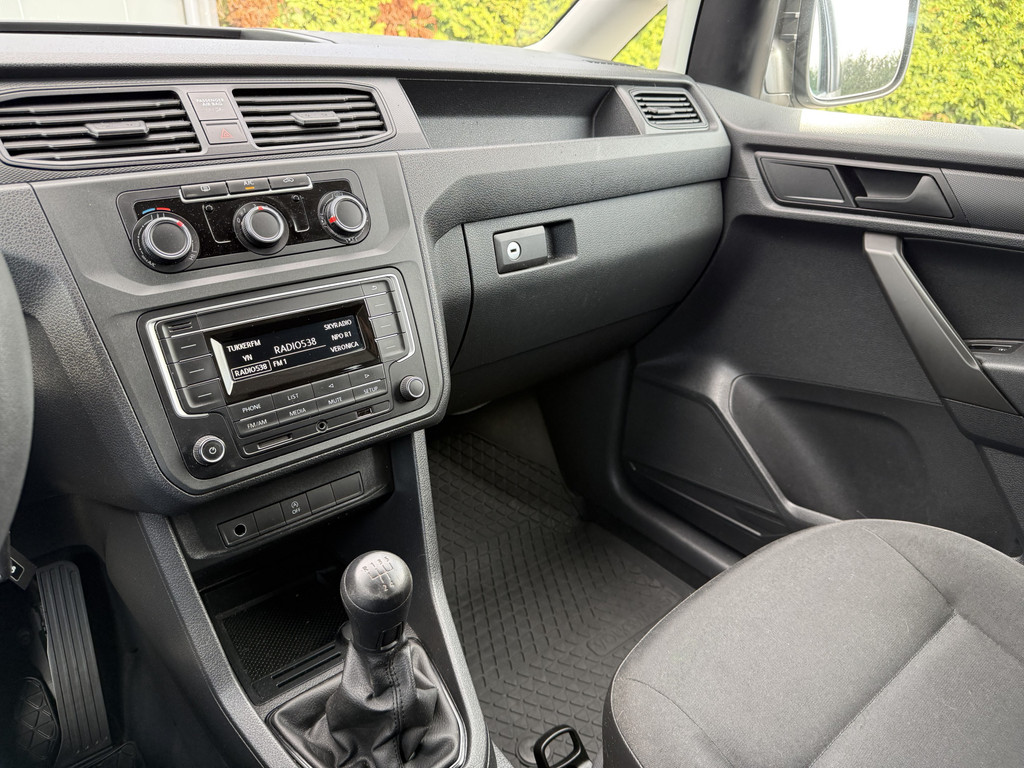 Volkswagen Caddy 2.0 TDI / L1H1 / ORIG. NL / AIRCO / CRUISE / TREKHAAK / BLUETOOTH 12