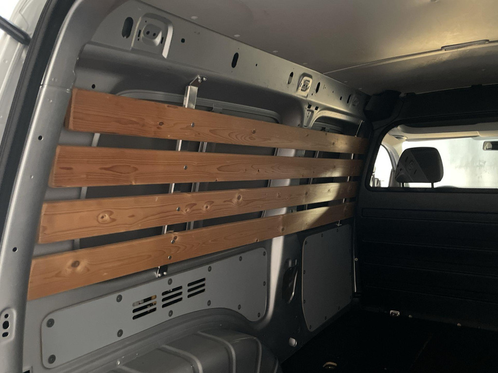 Volkswagen Caddy 2.0 TDI L2H1 102pk Maxi Trekhaak Bluetooth Airco Elektrische Ramen 18