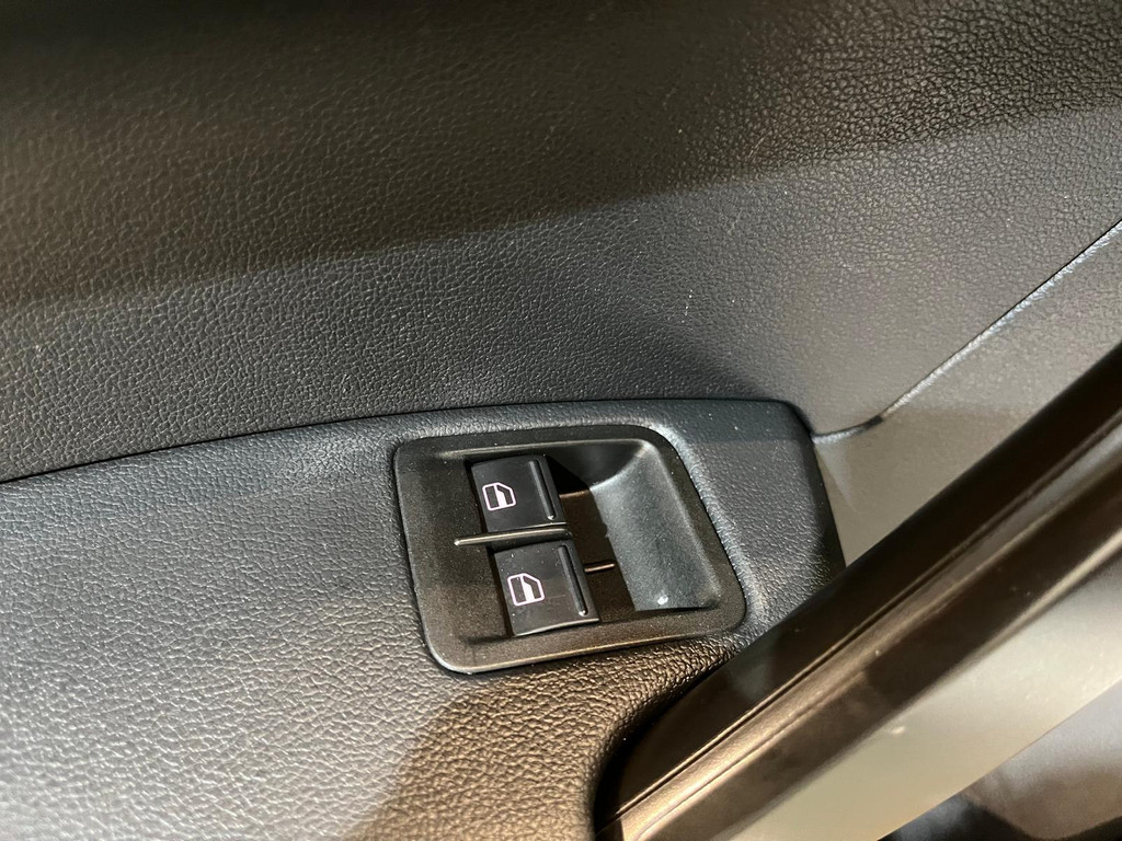 Volkswagen Caddy 2.0 TDI L2H1 BMT 4Motion Maxi 150 PK Automaat Servicebus / Inrichting / Euro 6 / Airco / Cruise Control / Camera / Trekhaak / CarPlay / Navigatie / 90.500 KM !! 14