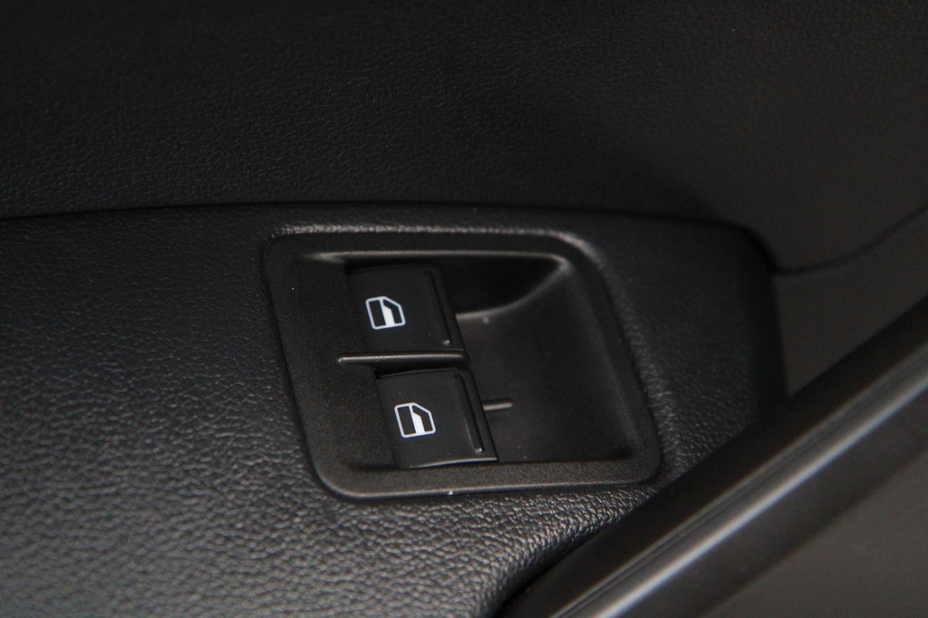 Volkswagen Caddy 2.0 TDI L2H1 DSG Maxi Highline / Automaat / Multistuur / Dealer onderhouden 15