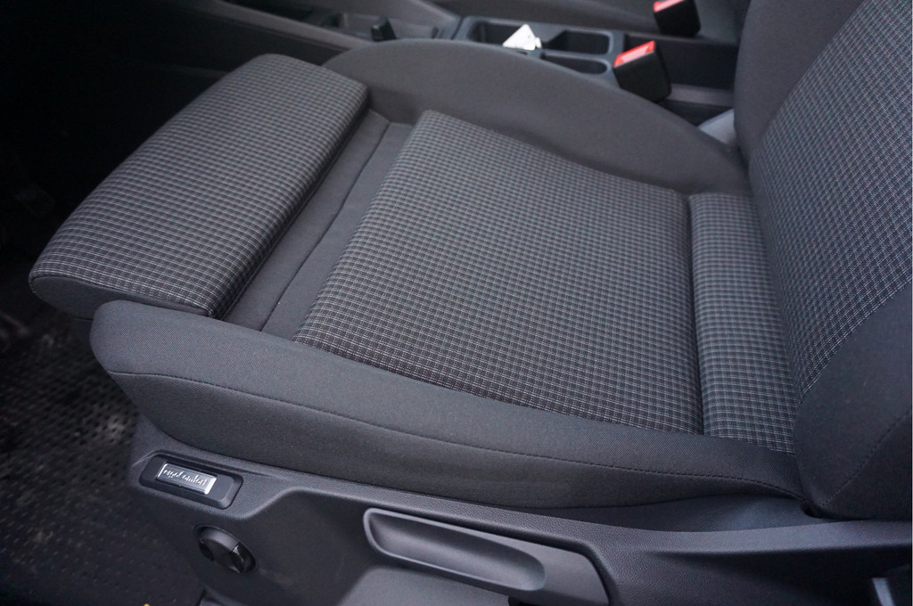 Volkswagen Caddy Maxi 2.0TDI 122PK DSG AUT BPM VRIJ!! Navi, Camera, LED, LM Velg, Digi Dash!! NR. 194 15