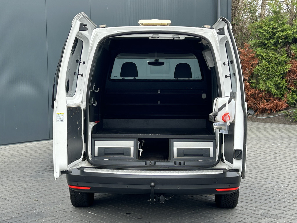 Volkswagen Caddy Maxi 2.0 TDI 123 PK 4-MOTION E6 / L2H1 / 4x4 / INRICHTING / TREKHAAK / 1e EIGENAAR / AIRCO / CRUISE 7