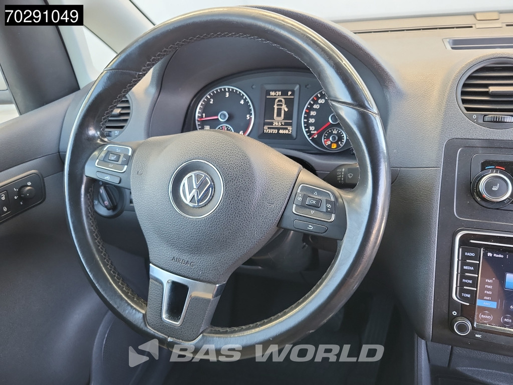 Volkswagen Caddy 102PK Automaat L1H1 Imperiaal Trekhaak Airco Cruise Velgen 3m3 Airco Trekhaak Cruise control 17