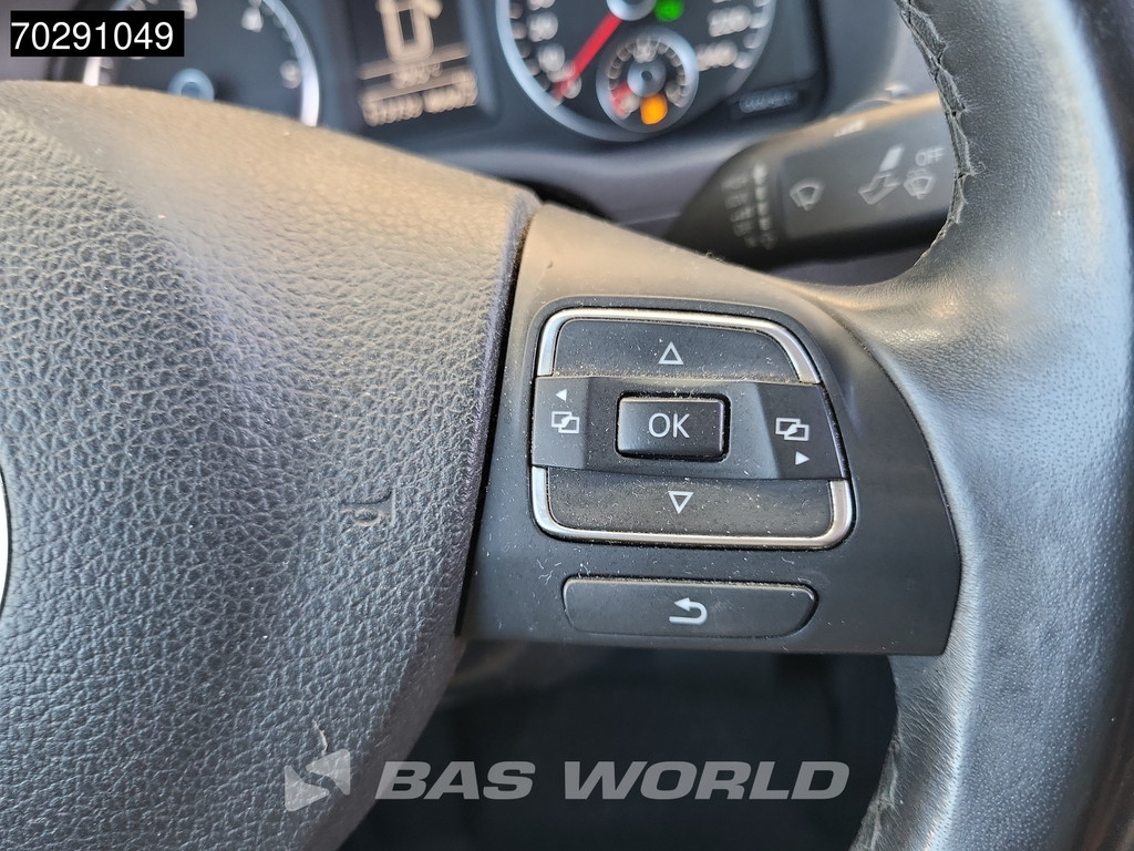 Volkswagen Caddy 102PK Automaat L1H1 Imperiaal Trekhaak Airco Cruise Velgen 3m3 Airco Trekhaak Cruise control 19