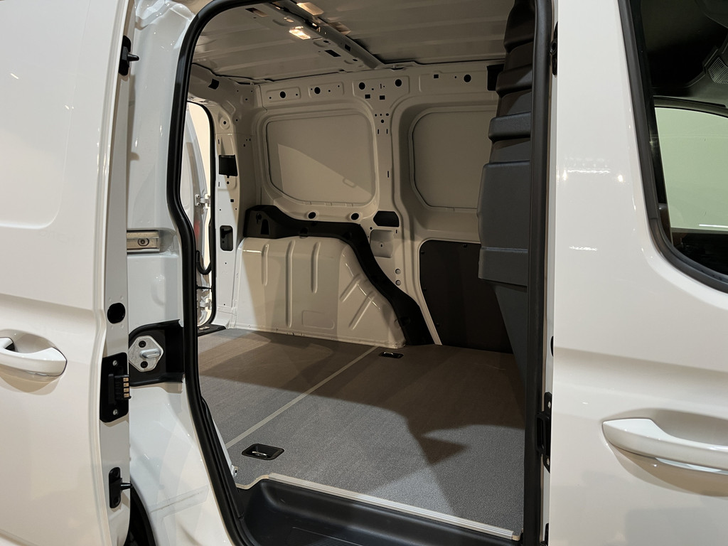 Volkswagen Caddy Cargo 1.5 TSI Automaat BENZINE / Euro 6 / Airco / Cruise Control / CarPlay / Camera / Trekhaak / 9.100 KM !! 20