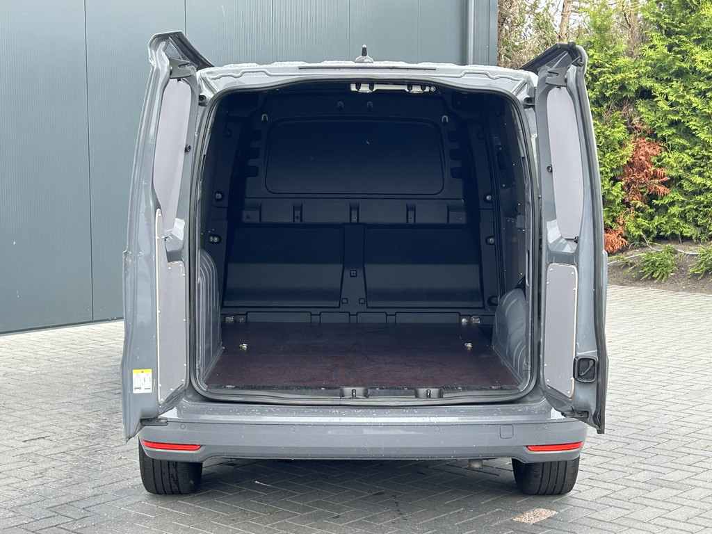 Volkswagen Caddy Cargo 2.0 TDI 102 PK MAXI EXCLUSIVE / L2H1 / VIRTUAL / LED / 62.970 KM !! / AIRCO / CRUISE / NAVI / CAMERA / APPLE CARPLAY 19