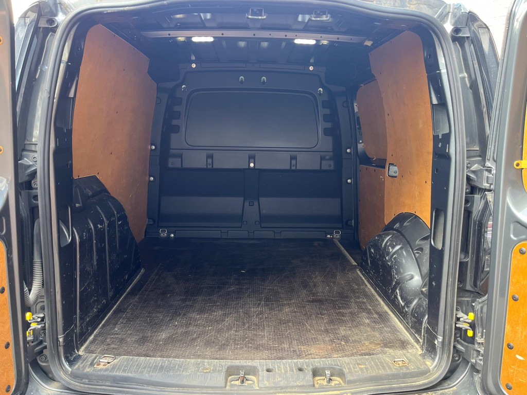 Volkswagen Caddy Cargo 2.0 TDI 122PK 1st Edition / Automaat / Trekhaak / App connect 10