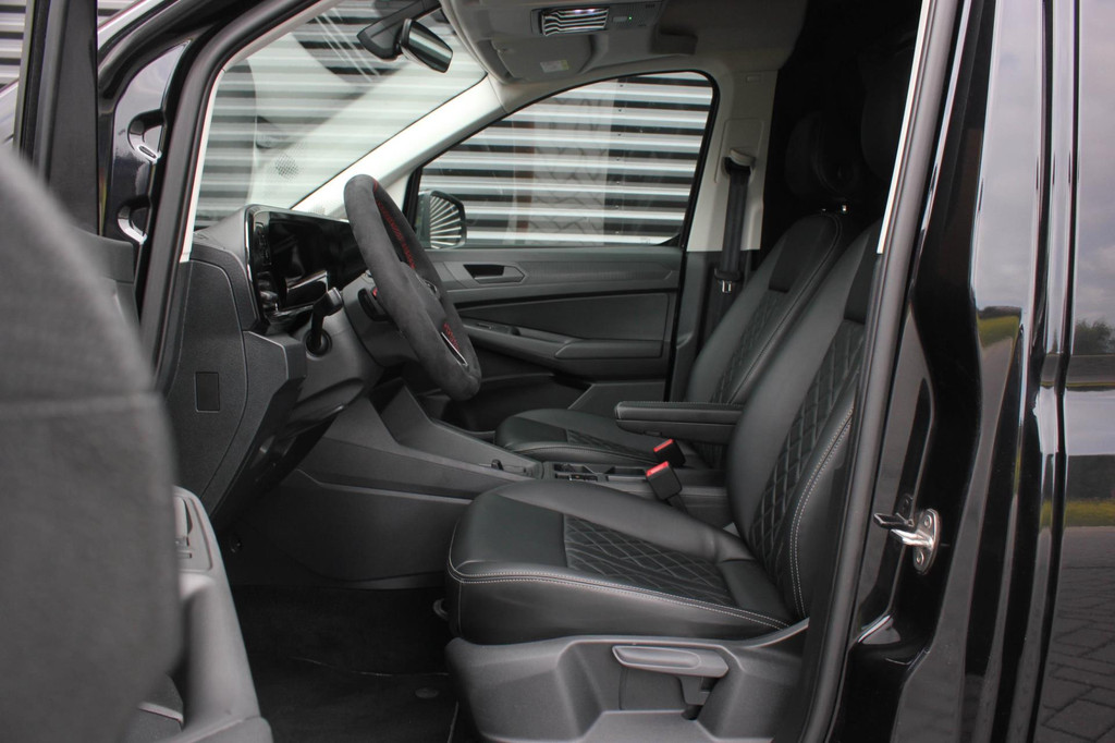 Volkswagen Caddy Cargo 2.0 TDI 122PK DSG JB- EDITION / MAXTRON / SIDE- BARS / VERLAGING / ELEK- PAKKET / PDC / CAMERA / BLACK OPS 13