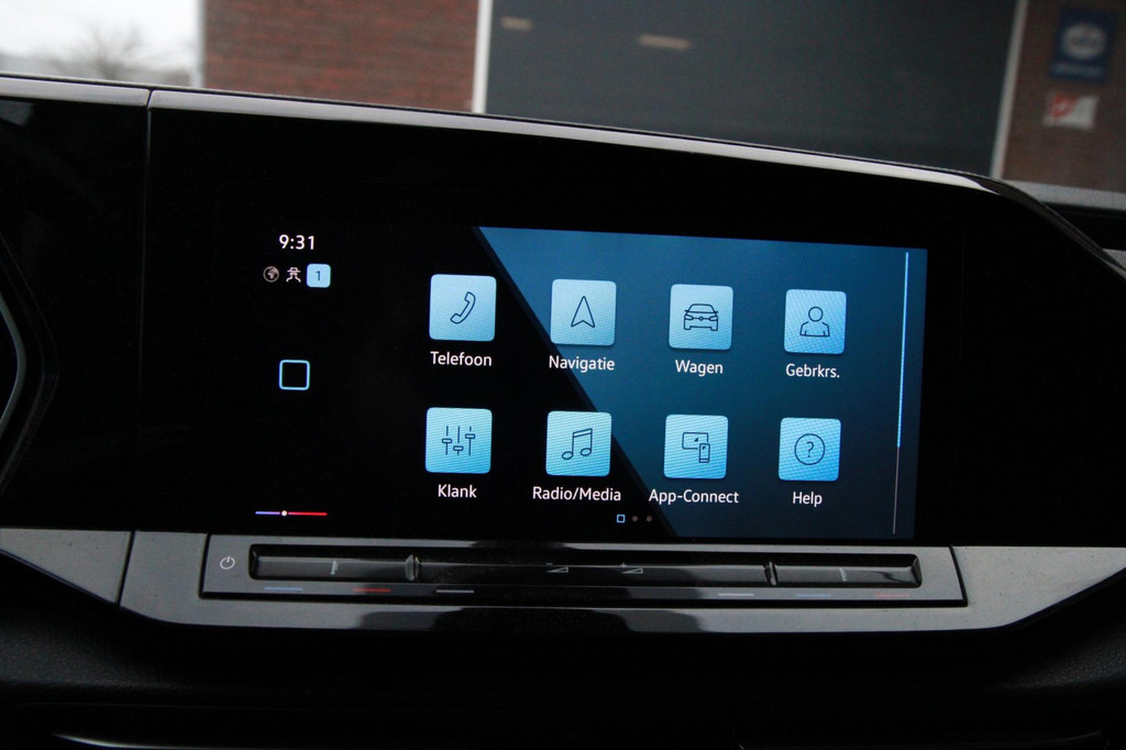 Volkswagen Caddy Cargo 2.0 TDI 1st Edition 122PK Automaat / Trekhaak / Camera / App connect 17