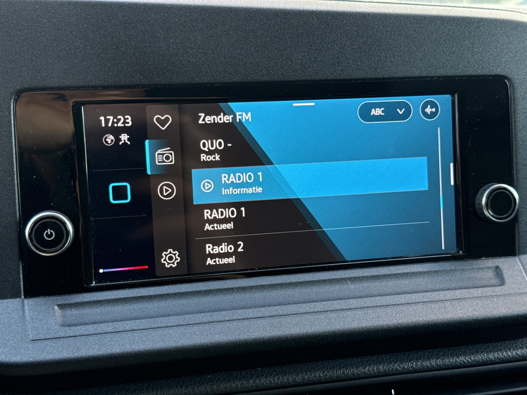 Volkswagen Caddy Cargo 2.0 TDI L1H1 | NL-auto | Camera | Trekhaak | Carplay | Navi | Cruisec. 18