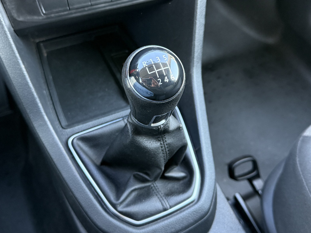 Volkswagen Caddy Maxi 2.0 TDI 4MOTION / L2 MAXI / ECC / CRUISE / TREKHAAK / 4X4 / 6 BAK 15