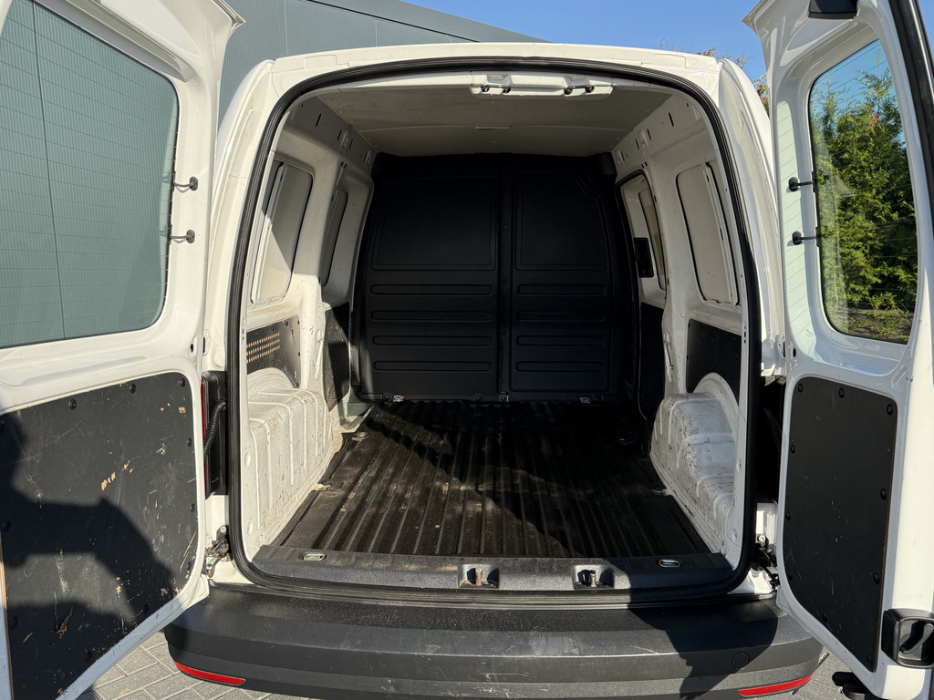 Volkswagen Caddy Maxi 2.0 TDI 4MOTION / L2 MAXI / ECC / CRUISE / TREKHAAK / 4X4 / 6 BAK 8