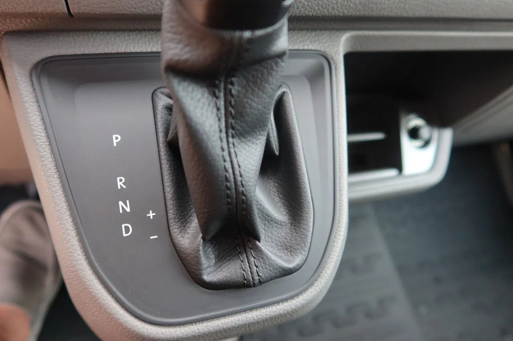 Volkswagen Crafter 177 PK ,Koel/Vries/Verwarmen , Carrier Xarios 350 met nachtaansluiting BPM vrij 19