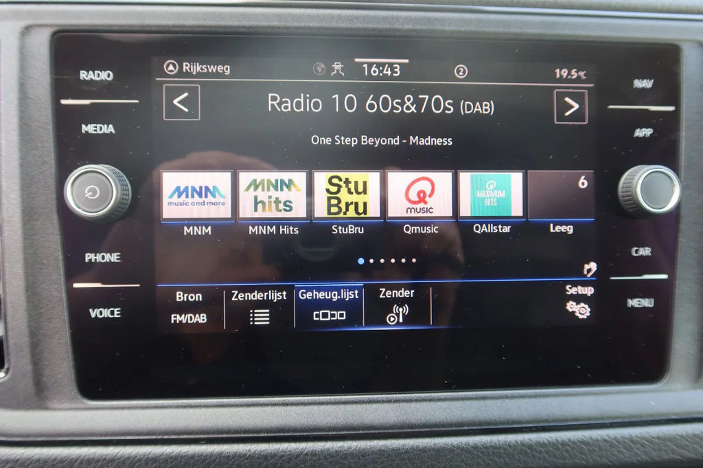 Volkswagen Crafter 177 PK Koel/ Vries/ Verwarmen Carrier xarios 350 met nachtaansluiting BPM vrij. 16