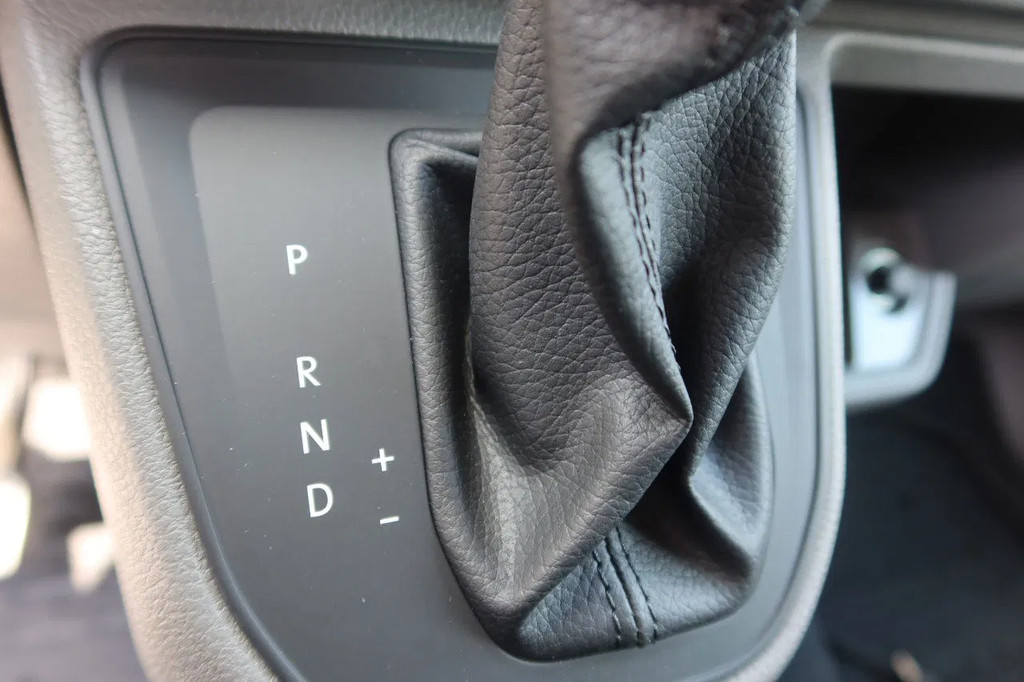 Volkswagen Crafter 177 PK Koel/ Vries/ Verwarmen Carrier xarios 350 met nachtaansluiting BPM vrij. 17