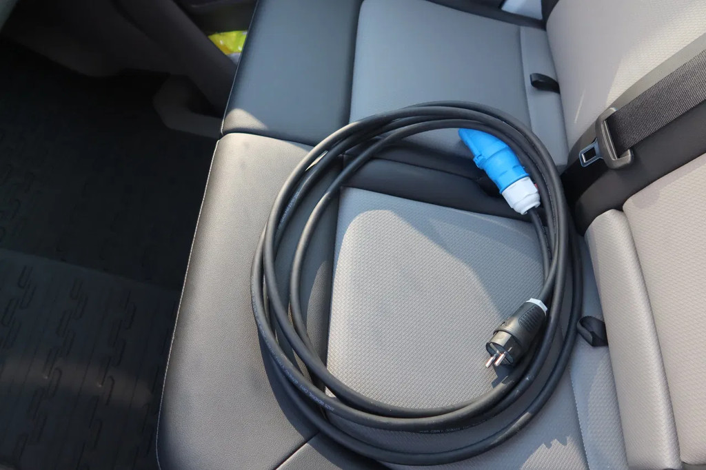 Volkswagen Crafter 177 PK Koel/vries/verwarmen, Carrier Xarios 350 nachtaansluiting automaat. BPM VRIJ!!! 9