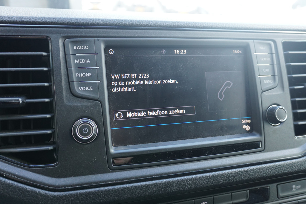 Volkswagen Crafter 2.0 TDI 140PK Automaat L3H3 EURO 6 - Airco - Navi - Cruise - Massage - â¬14.499,- Excl. 12