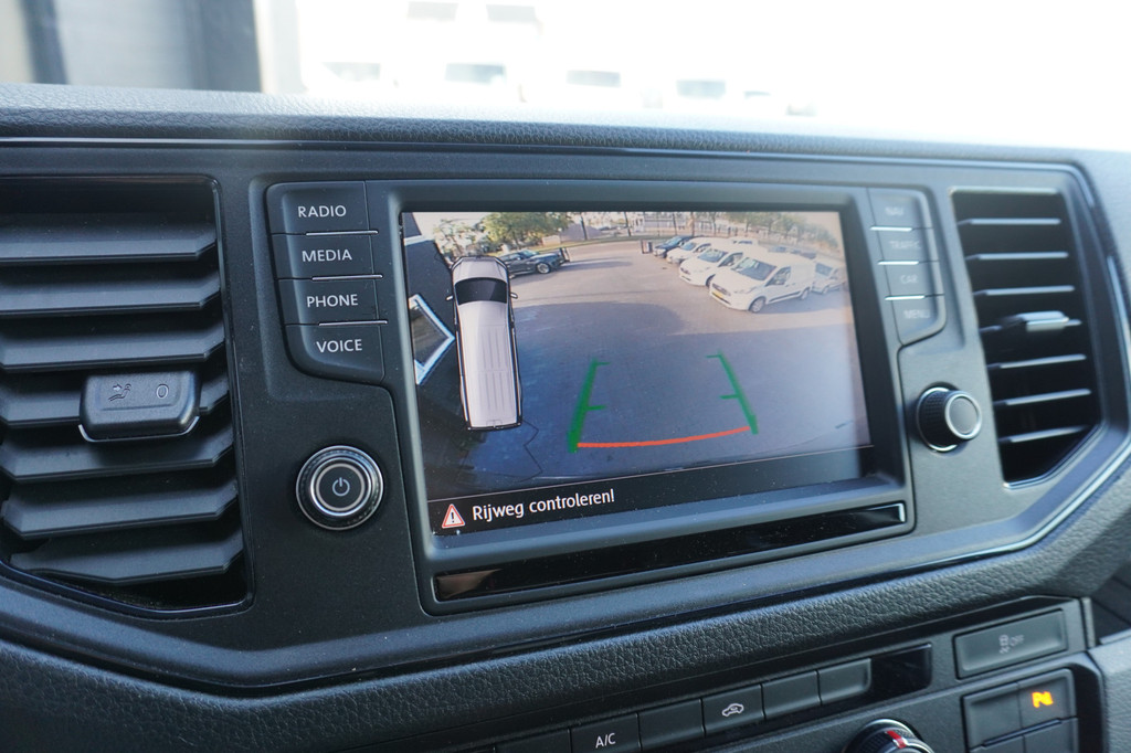 Volkswagen Crafter 2.0 TDI 140PK Automaat L4H3 EURO 6 - Airco - Navi - Cruise - PDC - 2x Schuif - â¬19.900,- Excl. 13