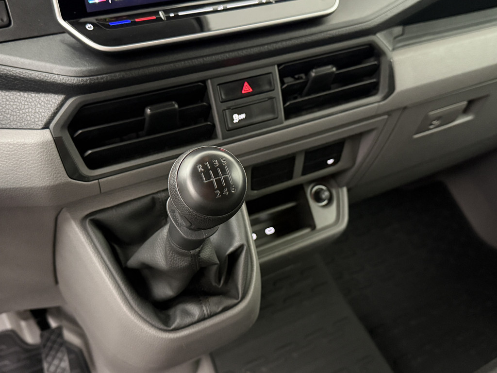 Volkswagen Crafter 2.0TDI 140PK Bakwagen+Laadklep (Model2025) | Navigatie | Camera | Airco | Cruise | Dakspoiler | zijdeur 17