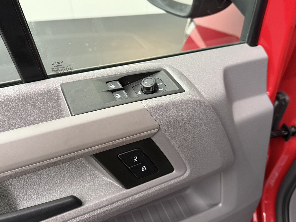 Volkswagen Crafter 2.0TDI 140PK Bakwagen+Laadklep (Model2025) | Navigatie | Camera | Airco | Cruise | Dakspoiler | zijdeur 9