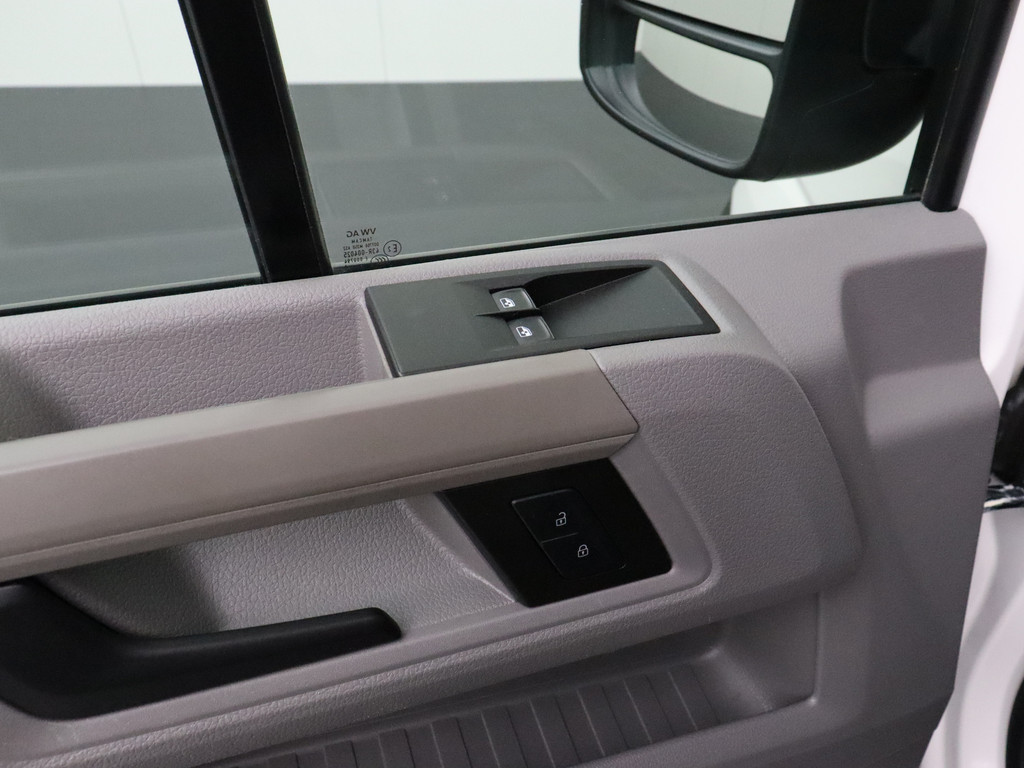 Volkswagen Crafter 2.0TDI 140PK DSG Automaat L3H2 | Led | Navigatie | Camera | Airco | Cruise | 3-Persoons 8