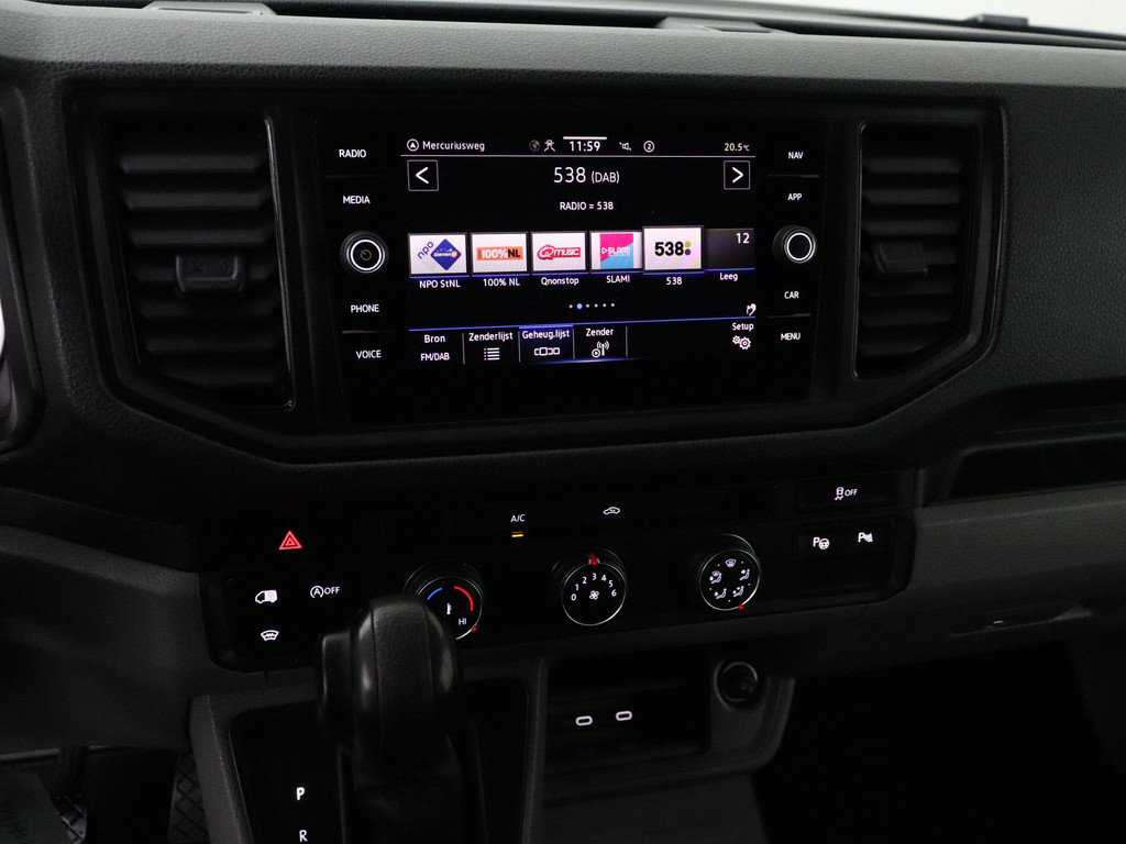 Volkswagen Crafter 2.0TDI 140PK DSG Automaat L3H3 Exclusive | Leder | Led | Navigatie | Camera | 3000Kg Trekhaak 16