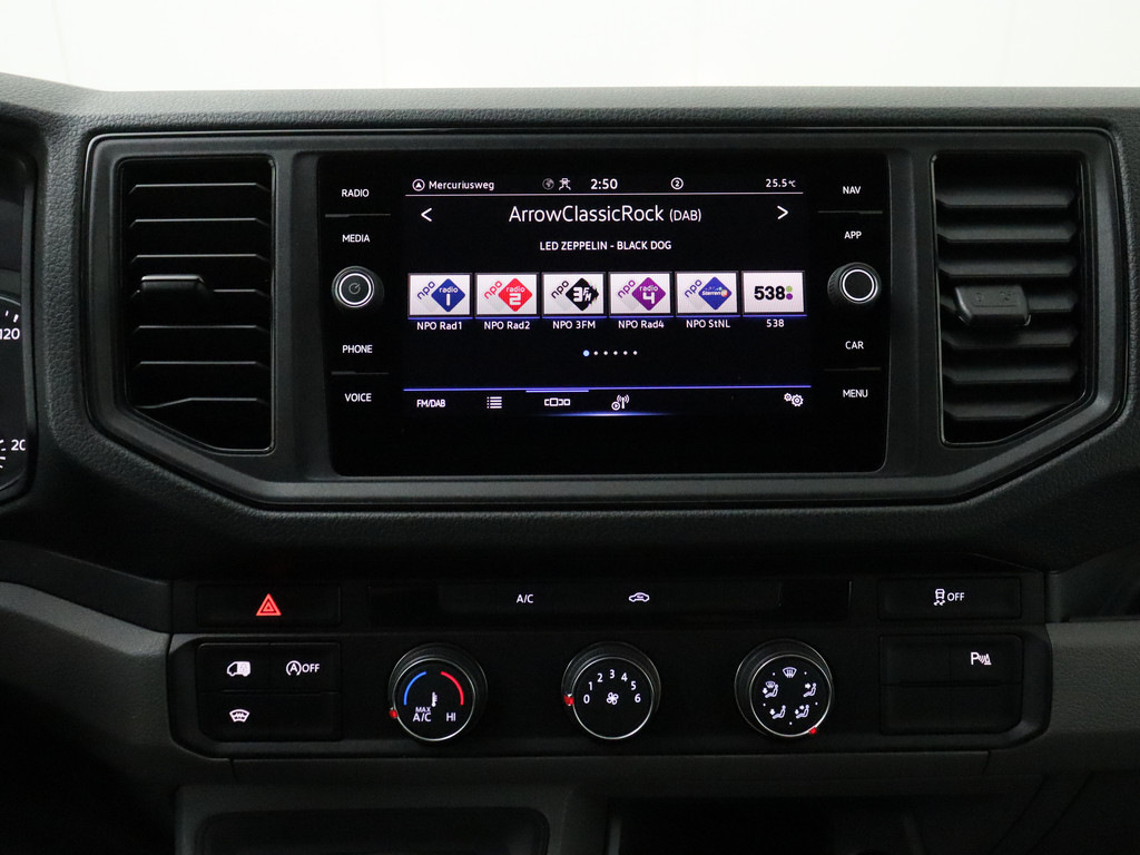 Volkswagen Crafter 2.0TDI 140PK DSG Automaat L4H3 Highline | Navigatie | Camera | Airco | Cruise | 3-Persoons 16