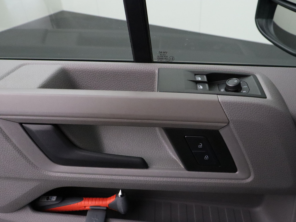 Volkswagen Crafter 2.0TDI 140PK DSG Automaat L4H3 Highline | Navigatie | Camera | Airco | Cruise | 3-Persoons 8