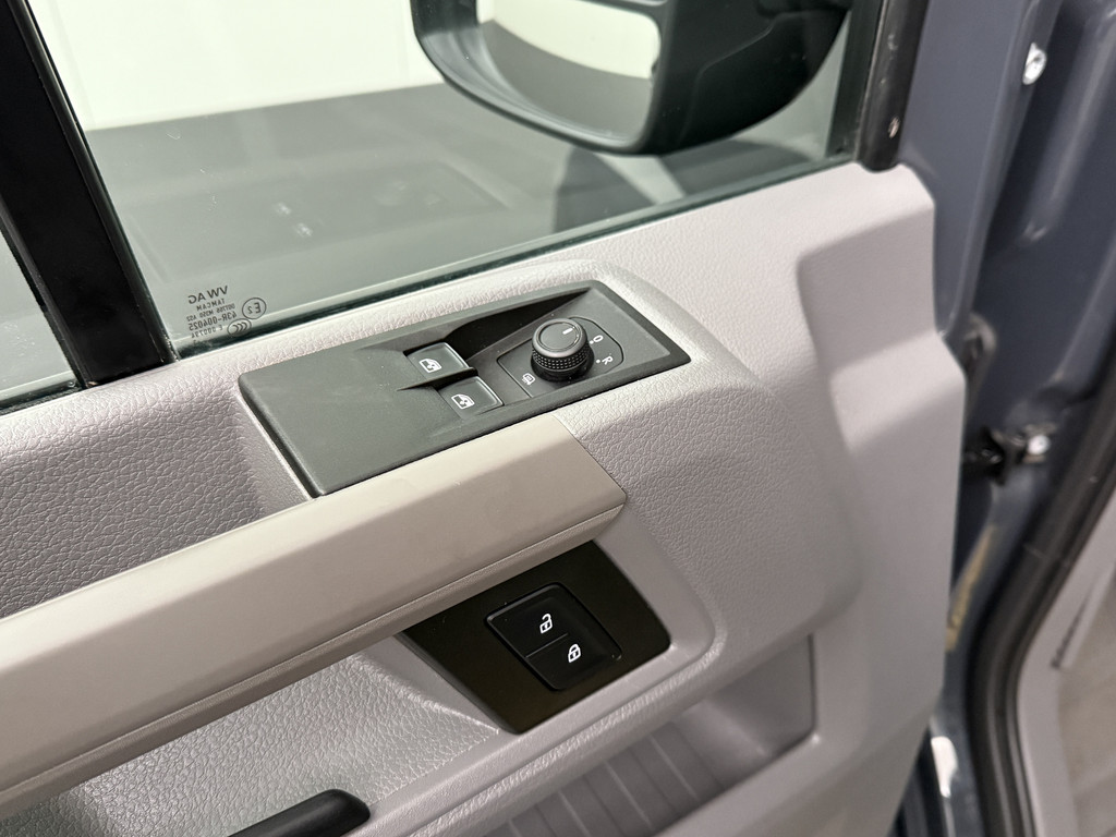 Volkswagen Crafter 2.0TDI 140PK DSG Automaat L4H3 | Navigatie | Camera | 3-Persoons | Airco | Cruise 14