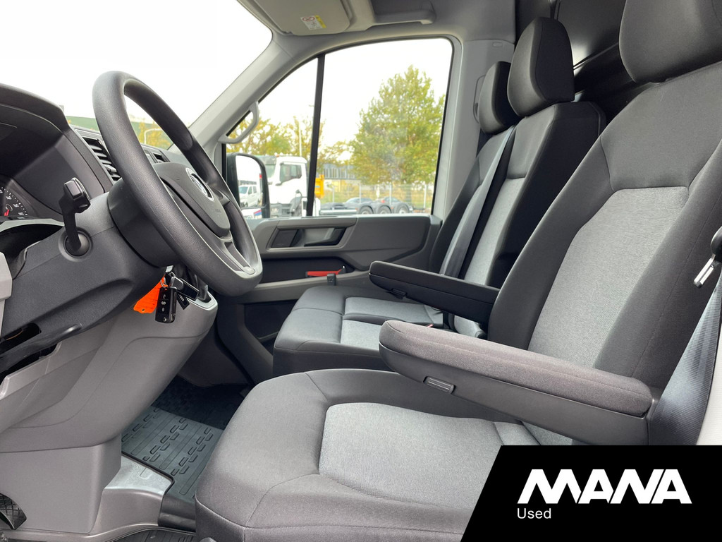 Volkswagen Crafter 2.0 TDI 140PK L3H2 Automaat Comfortline Carplay Camera Cruise control Camera 12