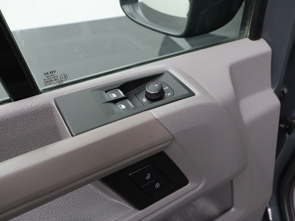 Volkswagen Crafter 2.0TDI 140PK L3H2 V-Edition | Navigatie | Airco | Cruise | Betimmering 8