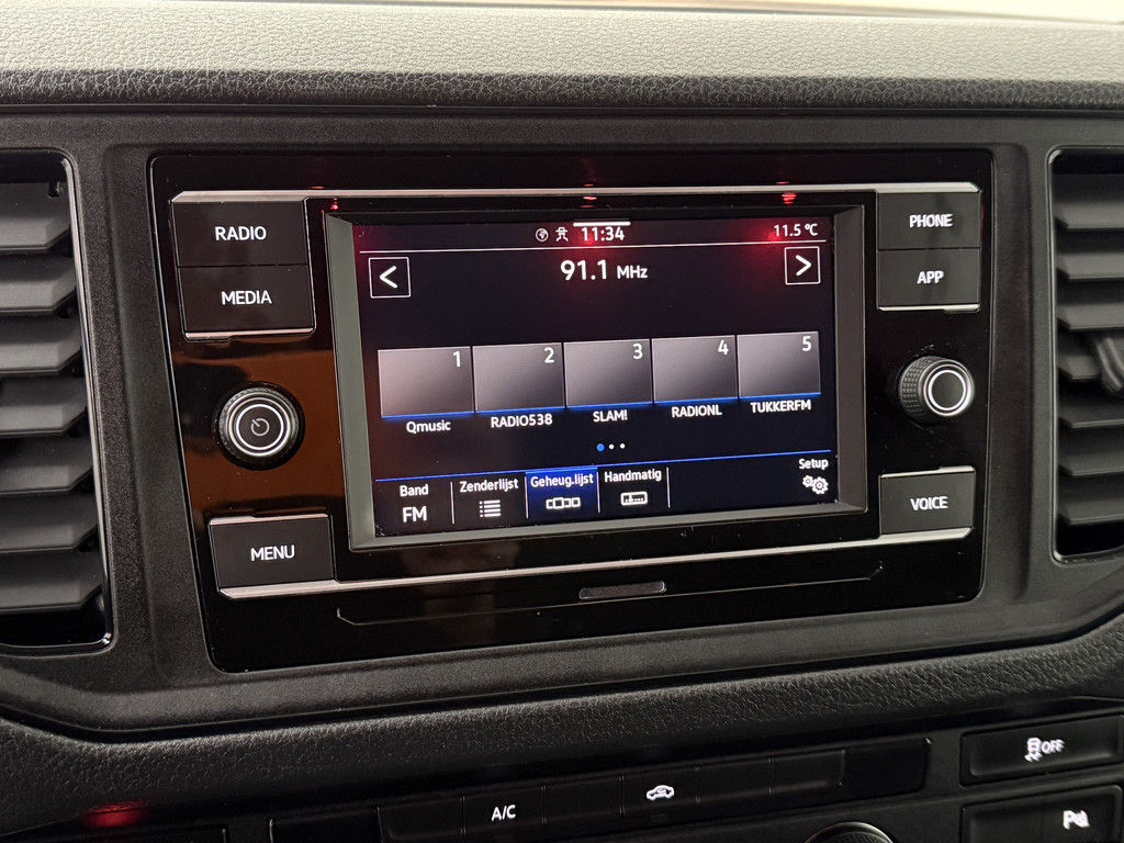 Volkswagen Crafter 2.0TDI 140PK L3H3 Highline | Camera | Leder | Airco | Cruise | 3-Persoons | Betimmering 17