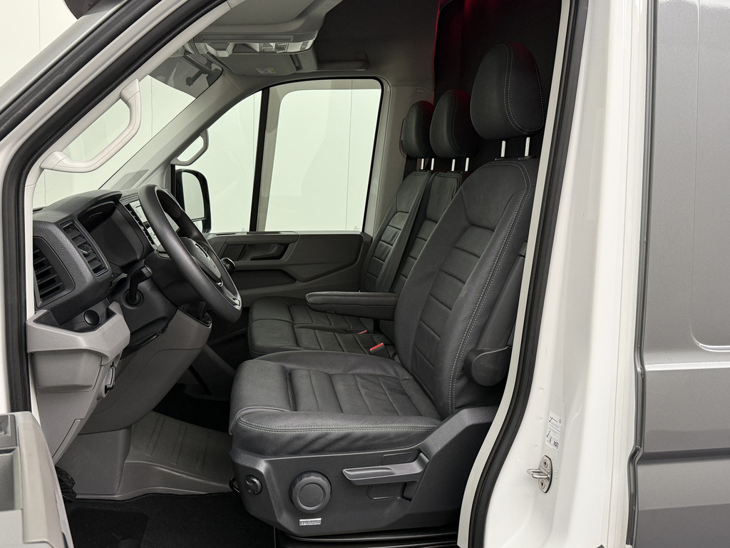 Volkswagen Crafter 2.0TDI 140PK L3H3 Highline | Camera | Leder | Airco | Cruise | 3-Persoons | Betimmering 20