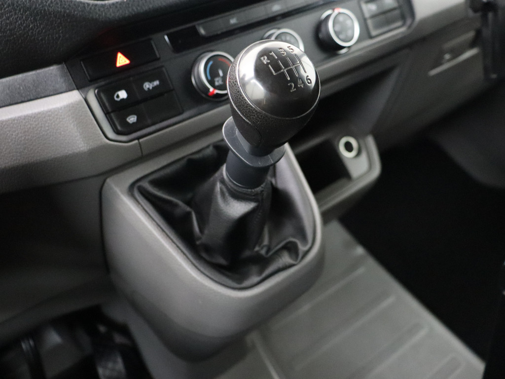 Volkswagen Crafter 2.0TDI 140PK L3H3 Highline | Werkplaats | Navigatie | Camera | Airco | Cruise 15