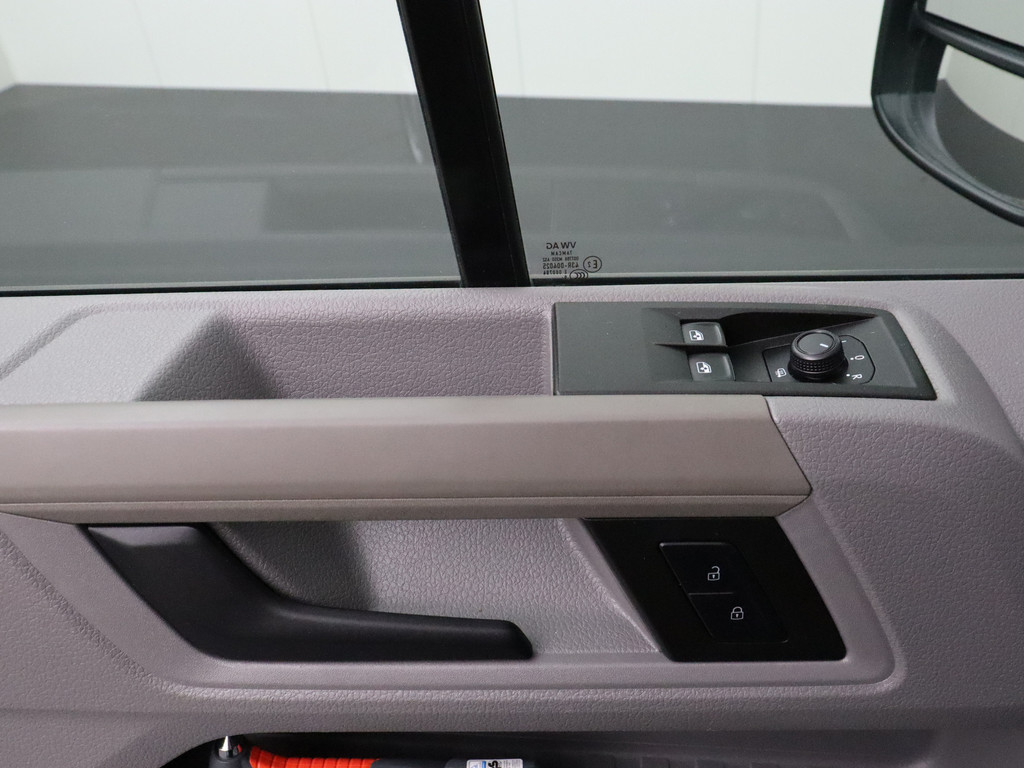 Volkswagen Crafter 2.0TDI 140PK L3H3 Highline | Werkplaats | Navigatie | Camera | Airco | Cruise 8