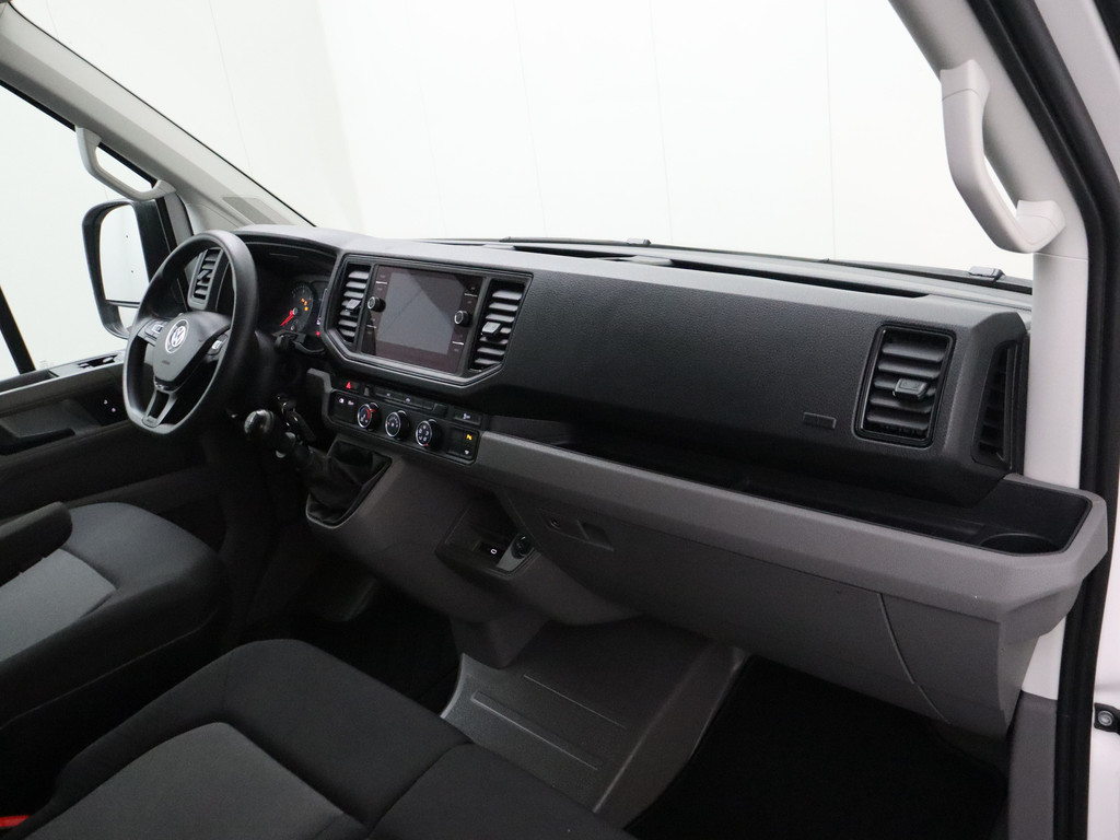 Volkswagen Crafter 2.0TDI 140PK L3H3 | Multimedia | 3-Persoons | Airco | Cruise | Betimmering 18