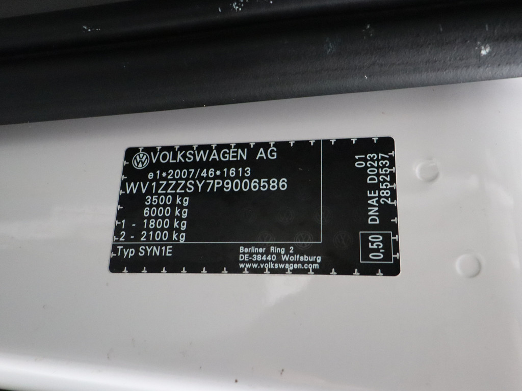 Volkswagen Crafter 2.0TDI 140PK L3H3 | Multimedia | 3-Persoons | Airco | Cruise | Betimmering 19