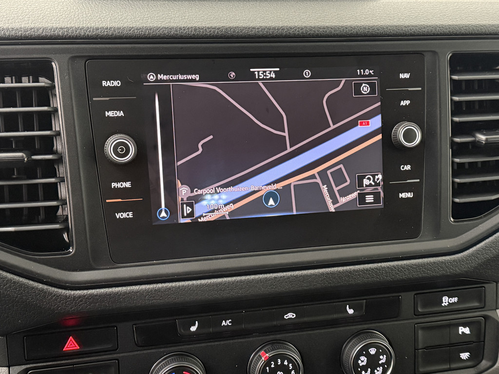 Volkswagen Crafter 2.0TDI 140PK L3H3 | Navigatie | Camera | Airco | 3-Persoons | Betimmering 19