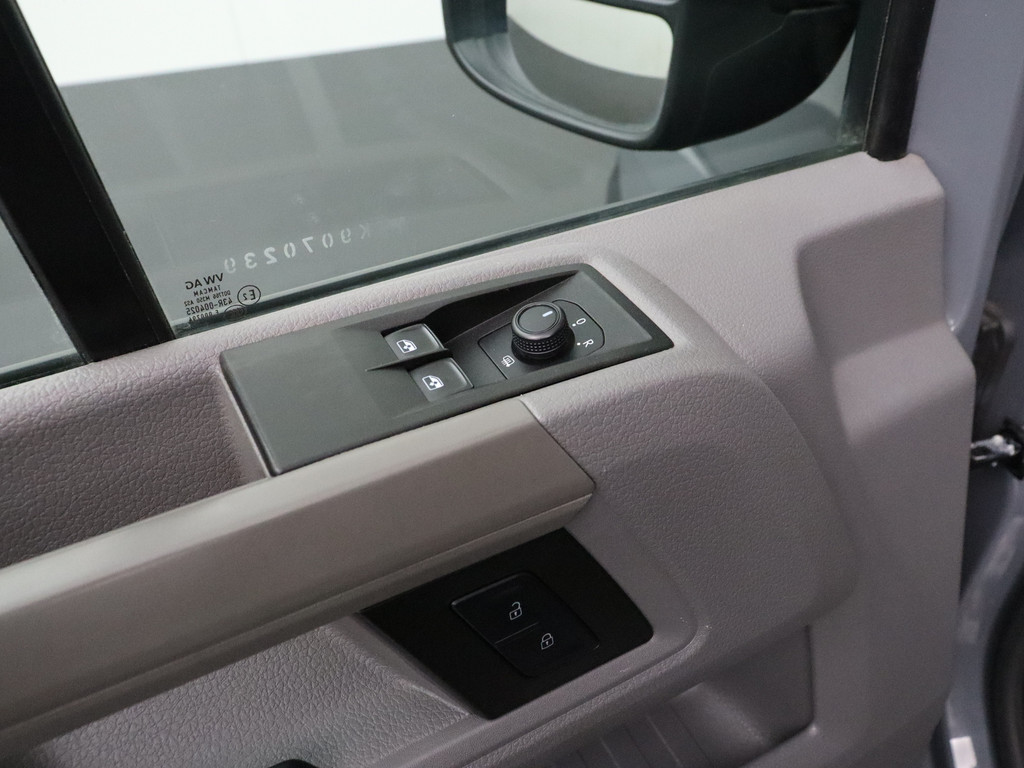 Volkswagen Crafter 2.0TDI 140PK L3H3 | Navigatie | Camera | Airco | Cruise | Betimmering 8